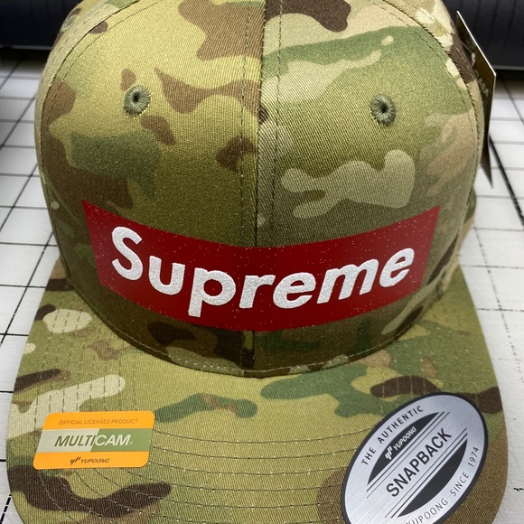 Copy- supreme hat - Picture 4 of 10